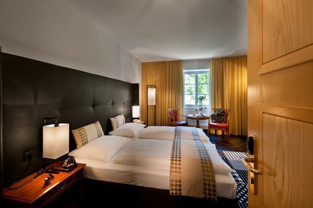 Hotel Adler Historic