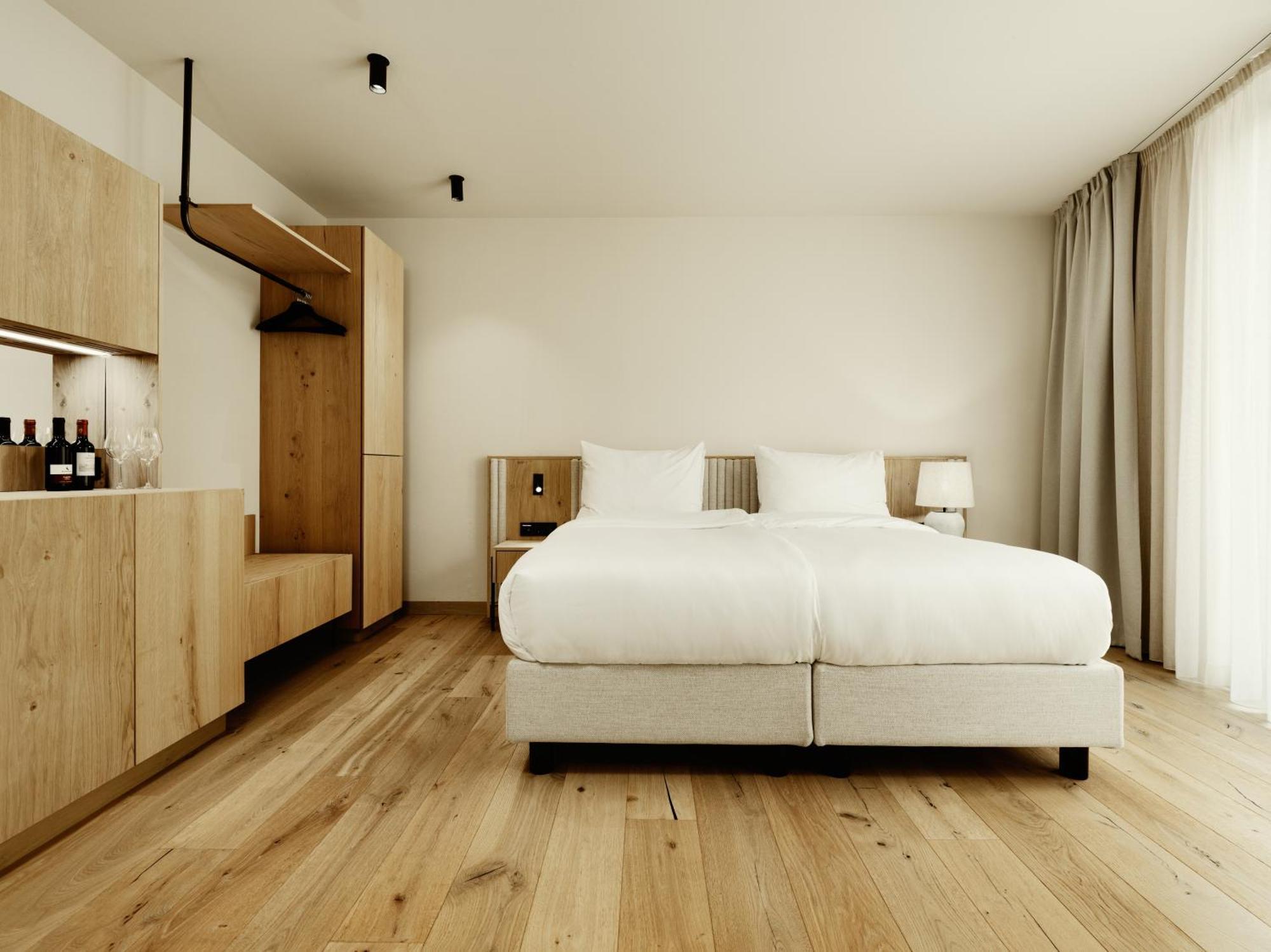 Hotel Adler Historic