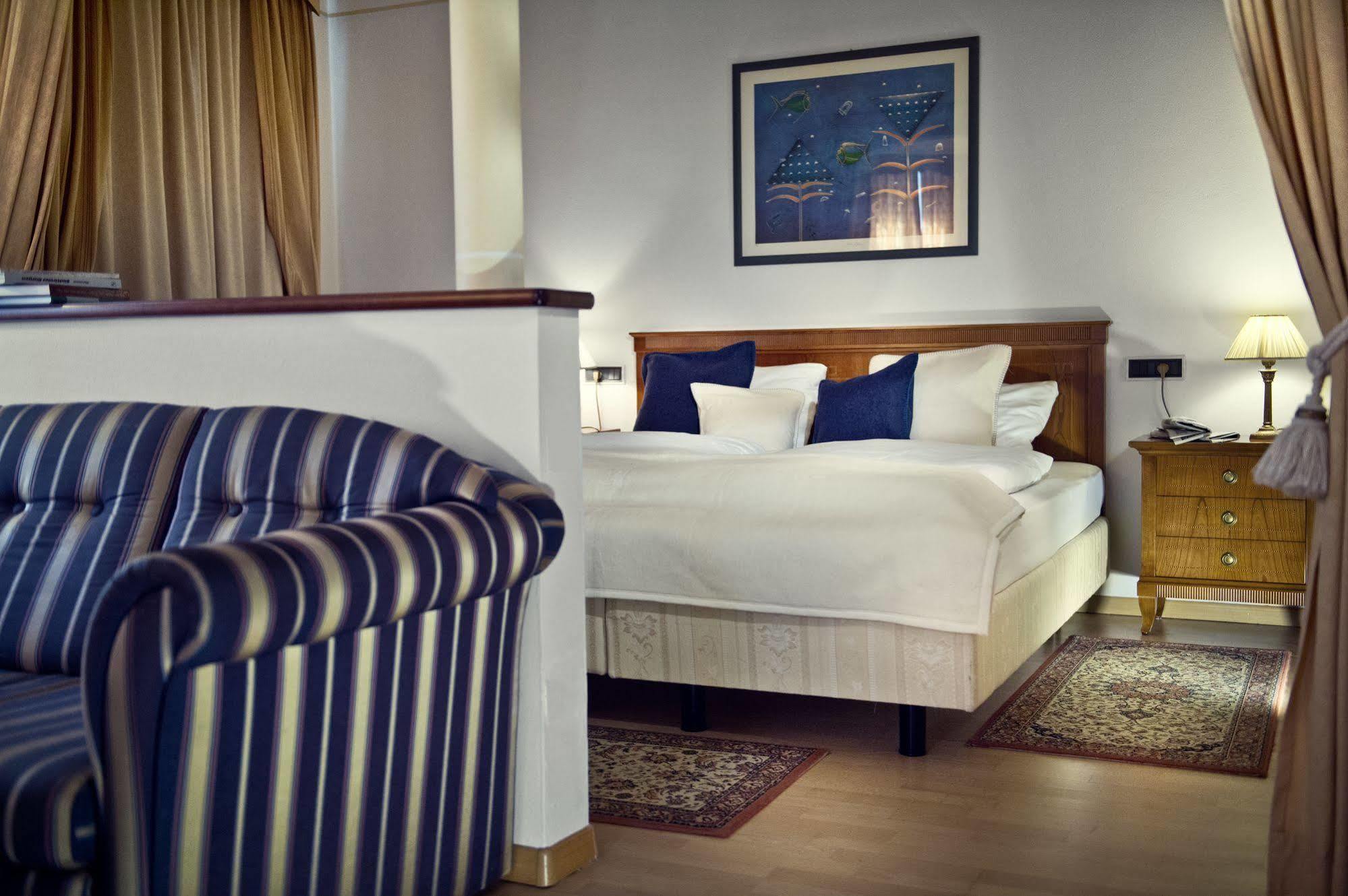Adler Historic 4*